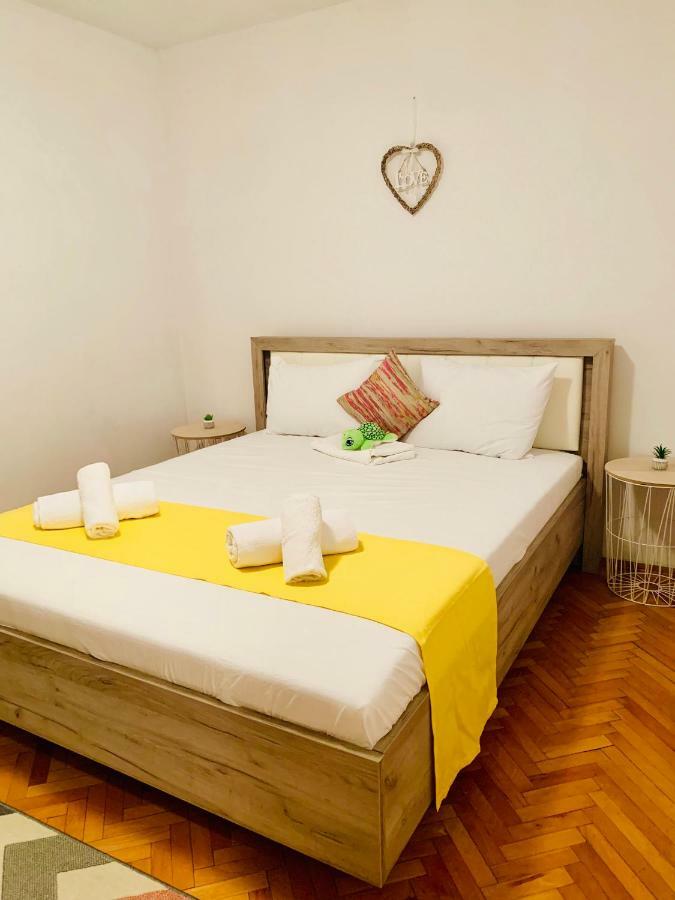 Ultracentral Apartment With All You Need: Wifi, Tv, Ac, Washer, Coffe Timisoara Luaran gambar